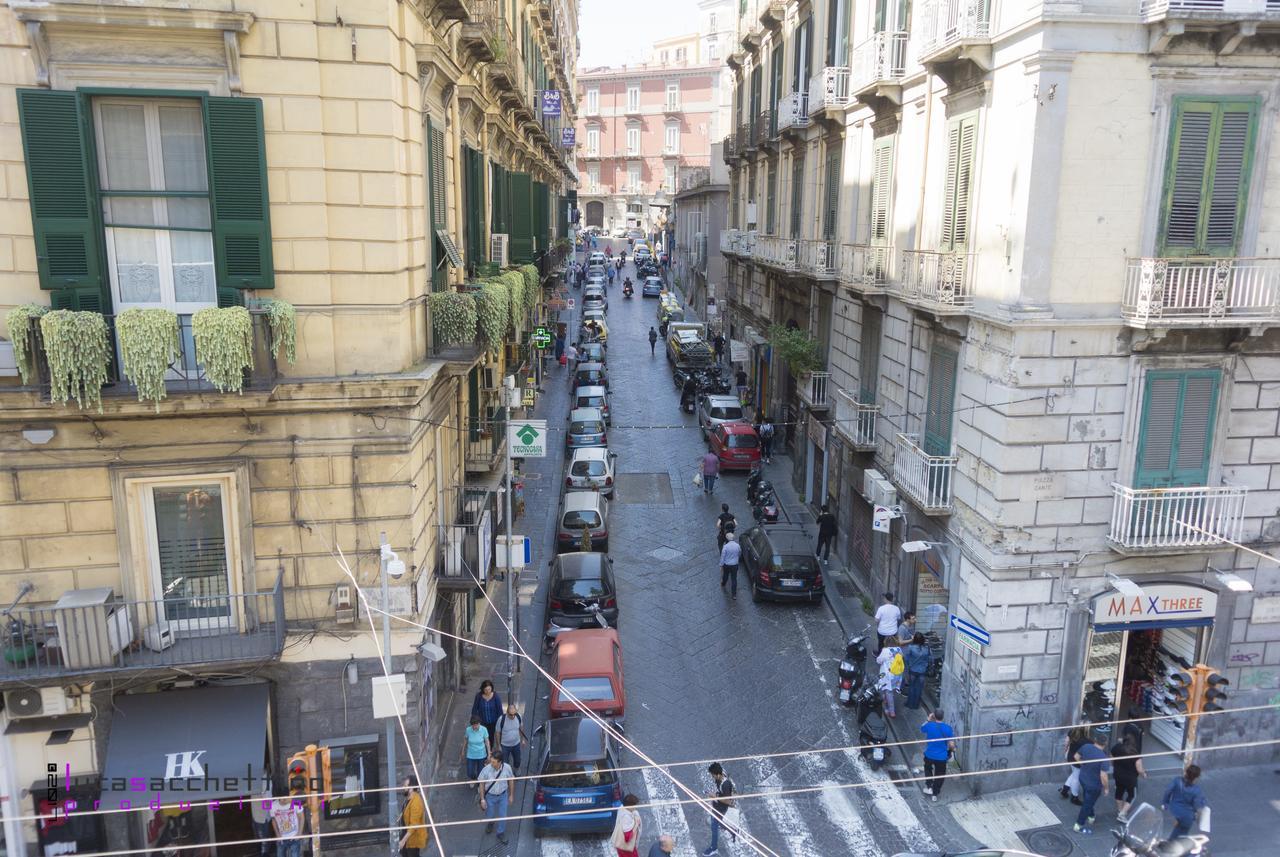 Casa Beatrice, Appartamento Nel Centro Di Napoli Наполи Екстериор снимка